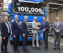 100.000ster DAF der neuen CF- und XF-Generation läuft vom Band 100.000ster DAF der neuen CF- und XF-Generation läuft vom Band