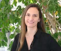 Dr. Elvira Mass ist Leiterin der Forschungsgruppe „Entwicklungsbiologie des Angeborenen Immunsystems“ am LIMES-Institut der Universität Bonn.