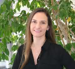 Dr. Elvira Mass ist Leiterin der Forschungsgruppe „Entwicklungsbiologie des Angeborenen Immunsystems“ am LIMES-Institut der Universität Bonn.