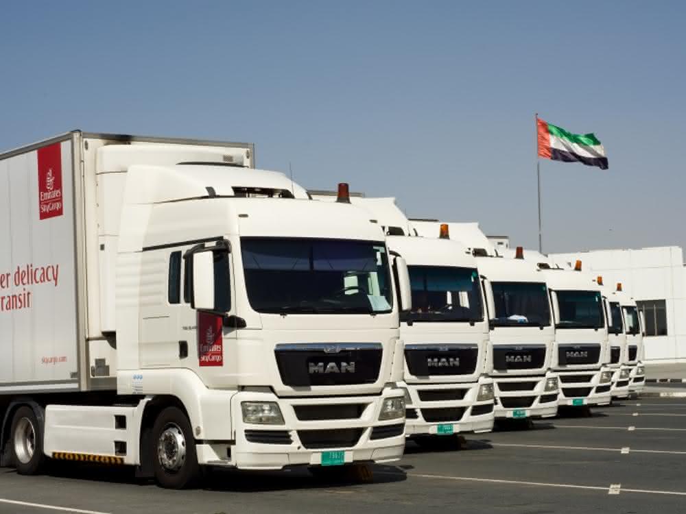 49 Sattelzüge für Luftfracht-Transporter im Einsatz: Emirates Sky Cargo setzt auf MAN TGS