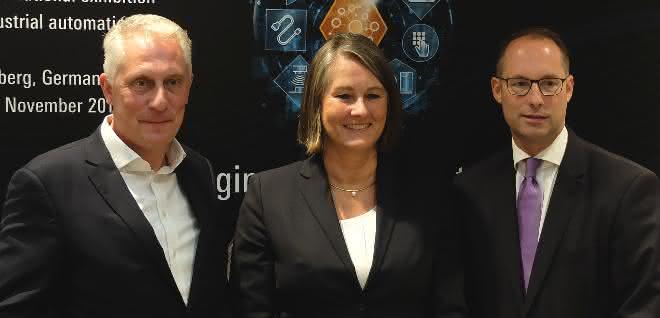 From left: Martin Roschkowski, Managing Director Mesago Messe Frankfurt, Sylke Schulz-Metzner, Vice President SPS Mesago Messe Frankfurt, Christian Wolf, Chairman of the Exhibitor Advisory Board and Managing Director Turck.