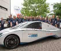 SunRiser und das Team der Hochschule