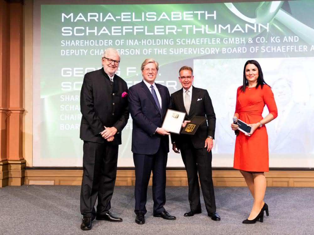 Schaeffler: Ehrenpreis an Familiengesellschafter
