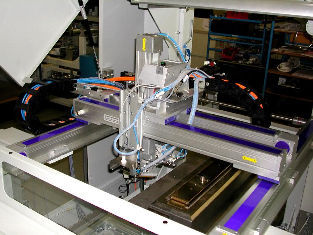 Components and complete units: Complex system solutions made easy
