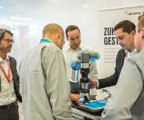 Participants with Cobot