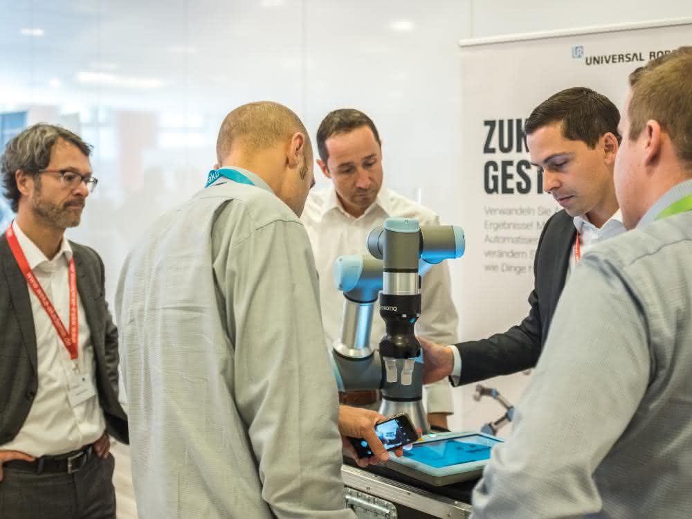 Participants with Cobot Participants with Cobot
