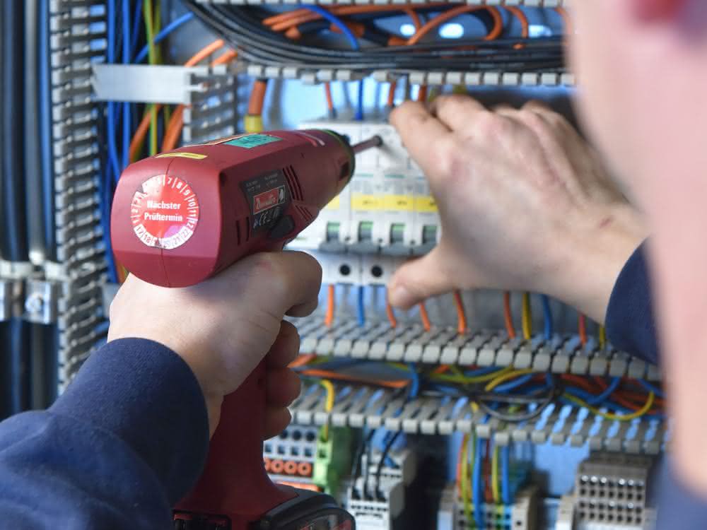 Desoutter_Hermos_Control_Cabinet