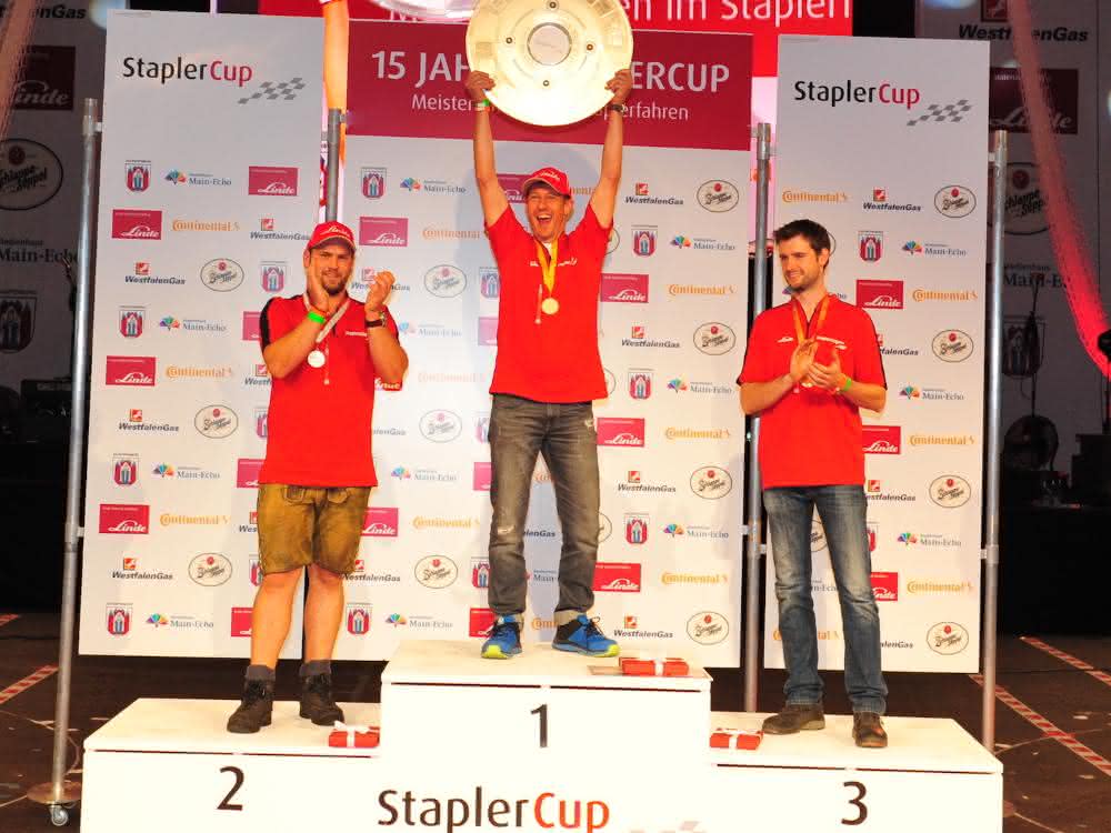 Finalentscheidung: Staplercup: Erwin Brummer und Melanie Holl erobern Meistertitel Finalentscheidung: Staplercup: Erwin Brummer und Melanie Holl erobern Meistertitel