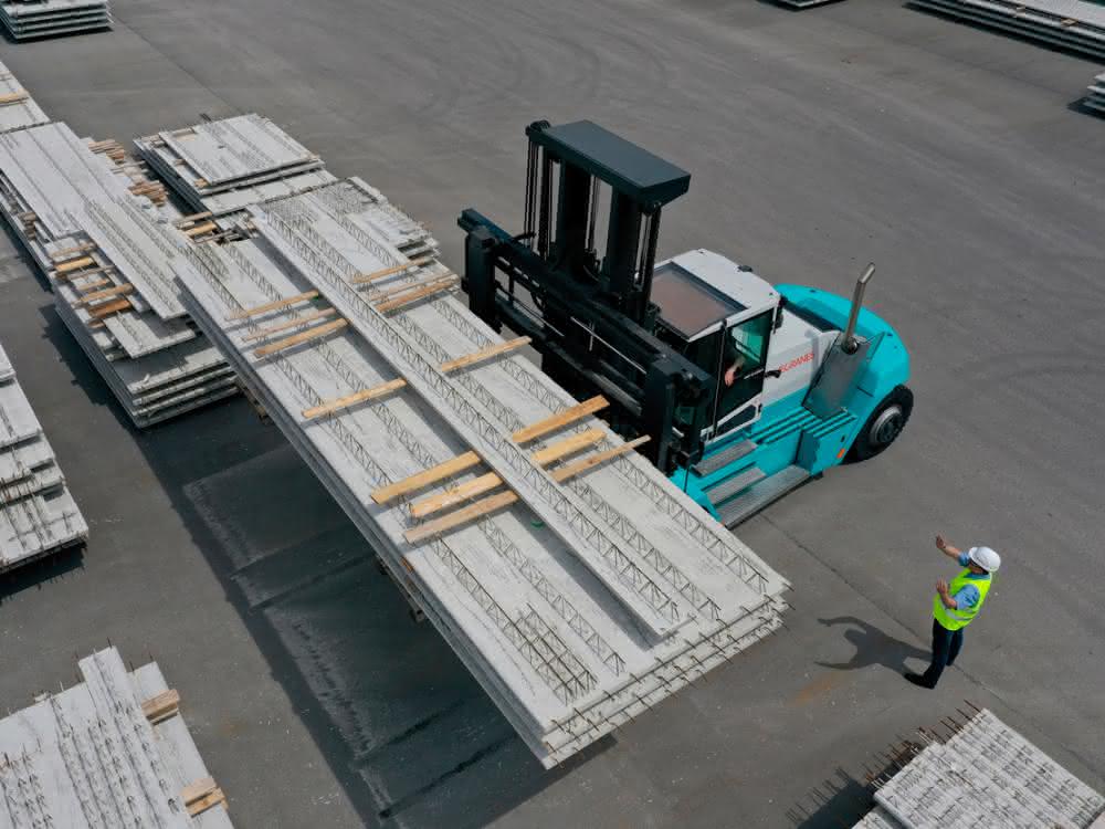 Konecranes_Woehrl concrete slabs