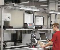 Lifting modules and lights: More flexibility for ergonomic workstations