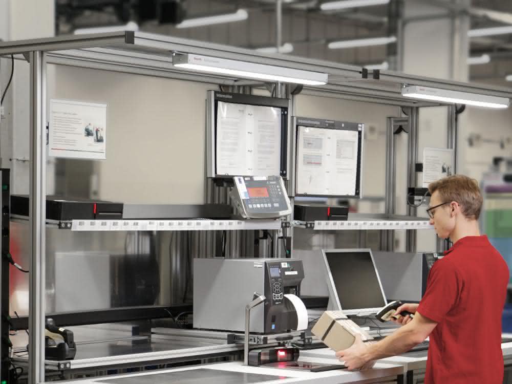 Bosch-Rexroth_stroke_modules Lifting modules and lights: More flexibility for ergonomic workstations