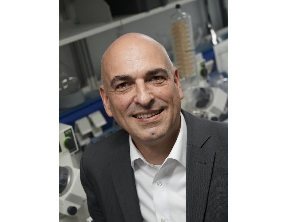 Prof. Dr. Ulrich S. Schubert von der Universität Jena koordiniert das neue Ausbildungsprogramm "Polystorage". Prof. Dr. Ulrich S. Schubert von der Universität Jena