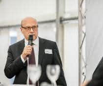 New logistics hub: DB Schenker presents new logistics center in Augsburg