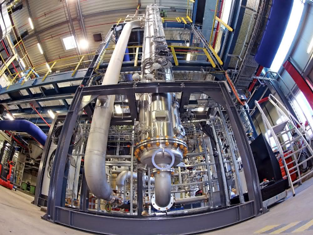 Im Evonik-Modul der Rheticus Versuchsanlage arbeiten Bakterien an der Umwandlung von Synthesegasen in Spezialchemikalien wie Butanol.