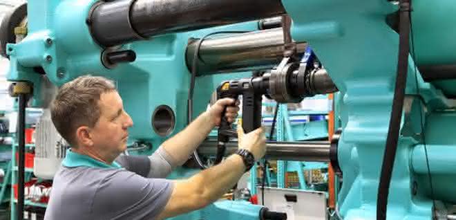 All-rounder injection molding machine