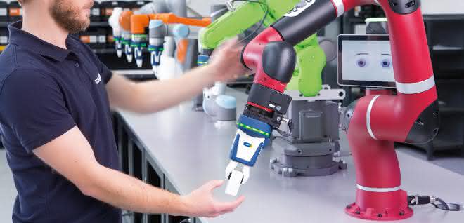 Co-act EGP-C gripper
