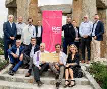 Freude bei den Beiräten und beim Cluster-Management über die erneute Gold-Label-Auszeichnung des Kunststoff-Clusters Freude bei den Beiräten und beim Cluster-Management über die erneute Gold-Label-Auszeichnung des Kunststoff-Clusters