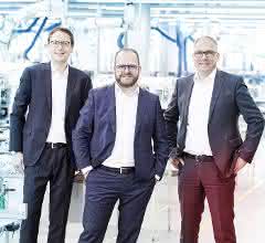 Die Lauda Dr. R. Wobser GmbH & CO. KG wird seit 2015 kontinuierlich im Weltmarktführerindex der Universität S. Gallen gelistet. Im Bild: Der Geschäftsführer Dr. Mario Englert, der Geschäftsführende Gesellschafter Dr. Gunther Wobser sowie der Geschäftsführer Dr. Marc Stricker (v. l.). Der Lauda Geschäftsführer Dr. Mario Englert, der Geschäftsführende Gesellschafter Dr. Gunther Wobser sowie der Geschäftsführer Dr. Marc Stricker