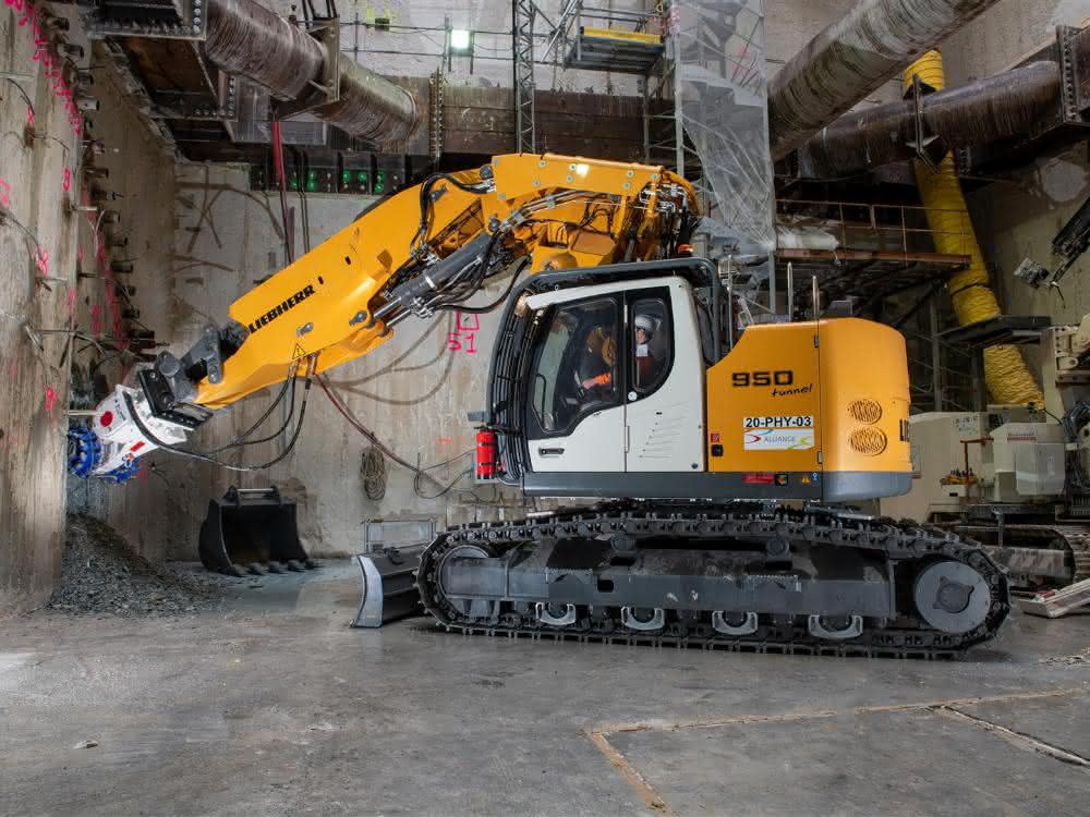 Ein Liebherr-Raupenbagger im Herzen des Grand Paris Express