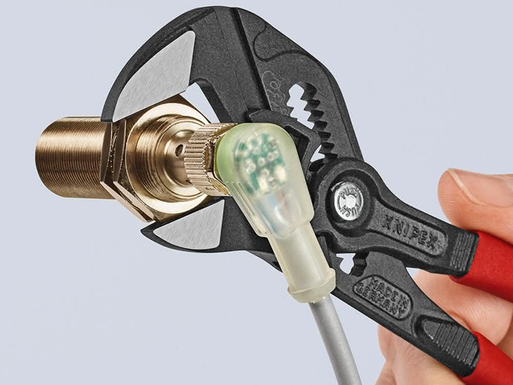 Knipex_pliers wrench Tools: Knipex pliers wrench gets bigger