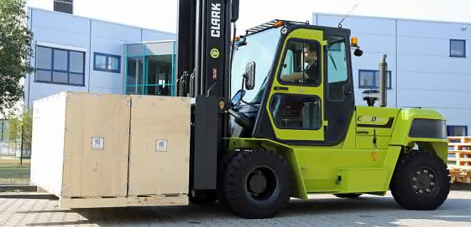 Counterbalance truck: Diesel forklift for eight tons
