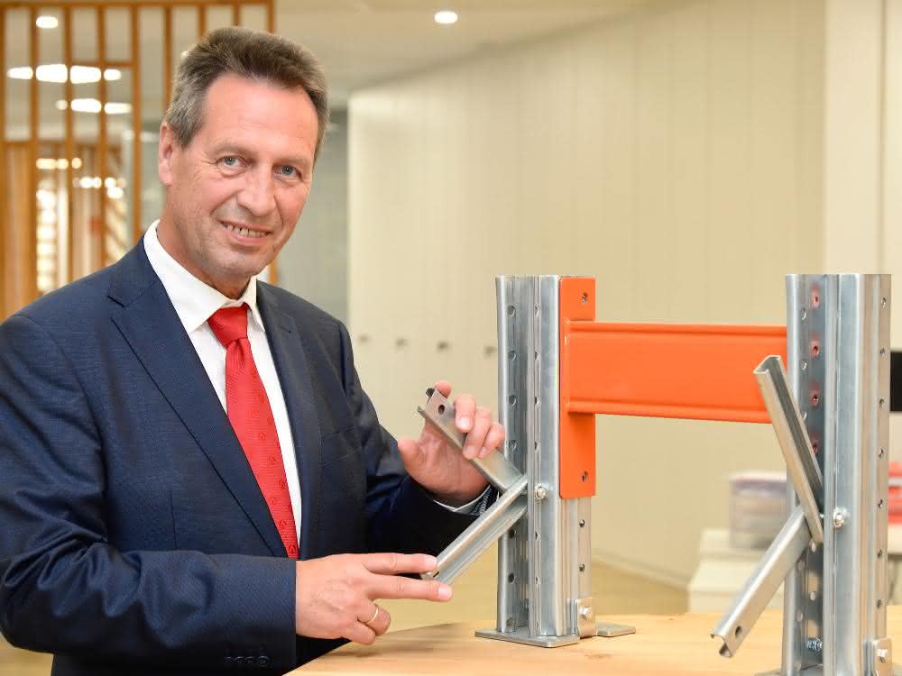 Roland Fischer neu im Team von AR Racking Deutschland