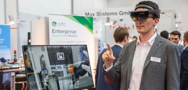 The topics of software and data analysis were particularly present at the first In.Stand AR glasses