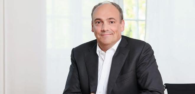 Interview with Hapag-Lloyd CEO: "Our industry is becoming more environmentally friendly overall"