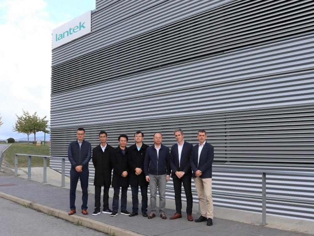 The HSG Laser team visits the Lantek headquarters