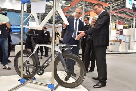 Tarek Al-Wazir besucht Kegelmann auf der Formnext