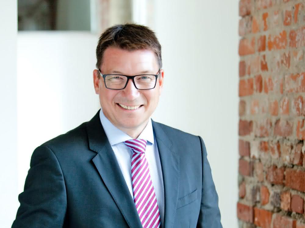 Burkhard Balz new Senior VP Automation Systems at Lenze
