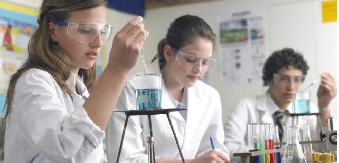 Chemielabor einer Schule
