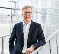 Dr. Frank Melzer