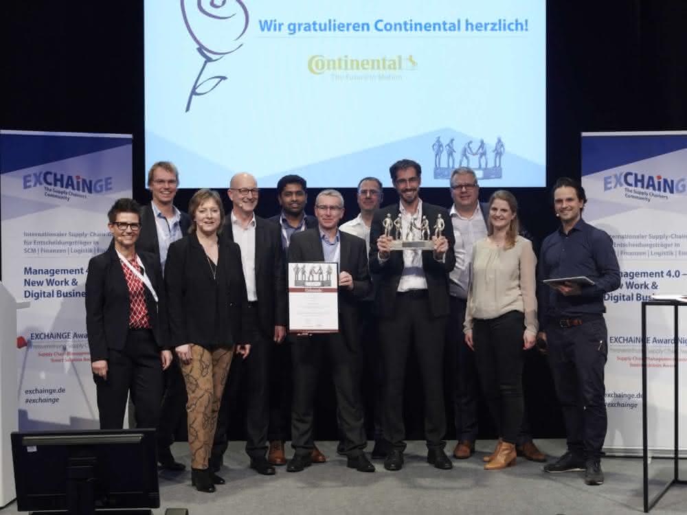 Jan Axt and his team are delighted to receive the Supply Chain Management Award 2019 Continental receives award