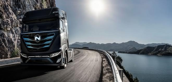 Batterie-Elektrofahrzeug vorgestellt: Iveco und Nikola präsentieren neuen E-Lkw