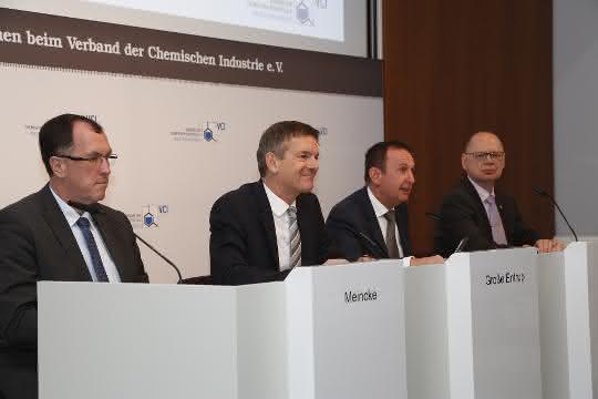 Der VCI stellt die Jahresbilanz 2019 der chemisch-phamazeutischen Industrie vor.