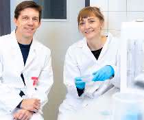 Prof. Dr. Jens Kurreck und Dr. Johanna Berg Prof. Dr. Jens Kurreck und Dr. Johanna Berg