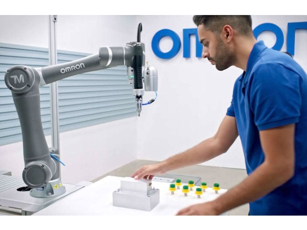 Cobot and human