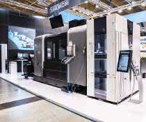 5-axis machining center VMX 60 SRTi and loading robot Erowa Robot Compact 80 Automated machine tool