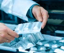 Flexibilität dank agilem Projektmanagement: Stabilitätsprüfungen in der Medikamentenentwicklung Blister und Stabilitätskammer