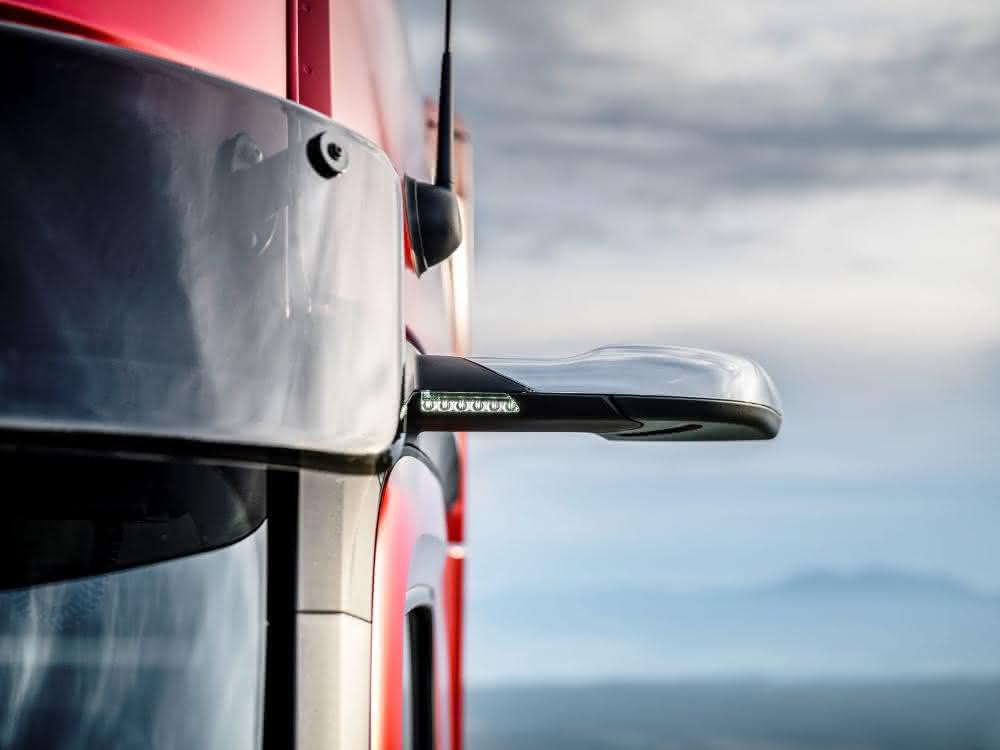 Utility vehicles: Digital rear-view mirror for better all-round visibility