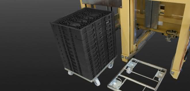IEF-Werner_Tray stacking floor roller
