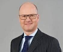 Dr. Axel Boysen Dr. Axel Boysen