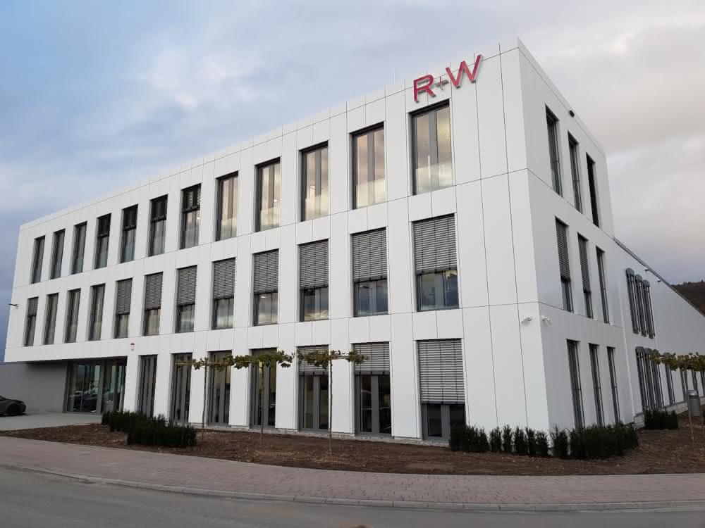 R+W external mount