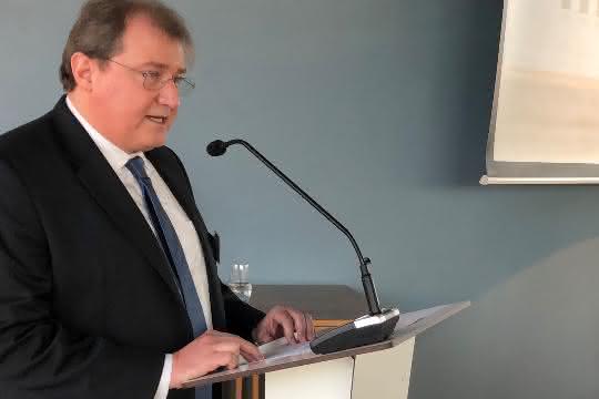 Stefan Zecha, Vorsitzender VDMA Präzisionswerkzeuge Stefan Zecha, Vorsitzender VDMA Präzisionswerkzeuge