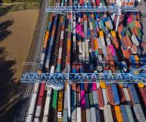 Cooperation: Swissterminal and DP World enter into strategic partnership Cooperation: Swissterminal and DP World enter into strategic partnership