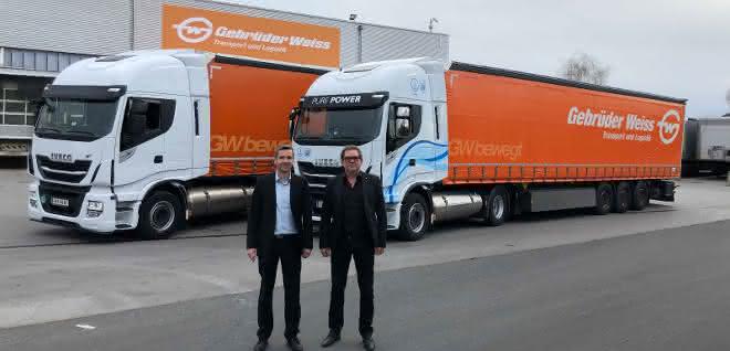 Alternative Antriebe: Gebrüder Weiss nimmt zwei LNG-Lkw in Betrieb
