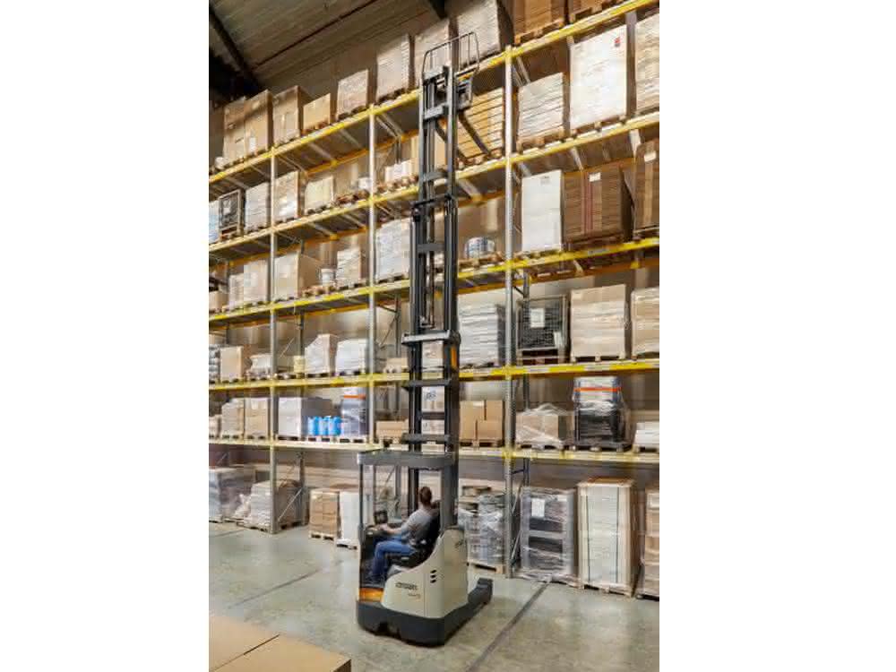 Reach truck Reach truck
