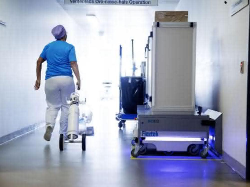 Sterile goods transportation: Alone in hospital