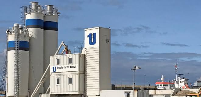 Baustellen-Mischanlage: Beton für die größte Schleuse der Welt